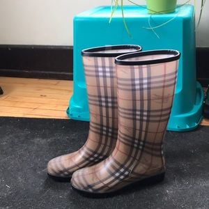 Burberry Boots